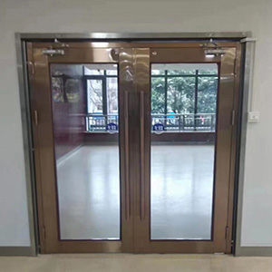 不銹鋼防火門是什么?(圖1) 不銹鋼玻璃防火門.jpg