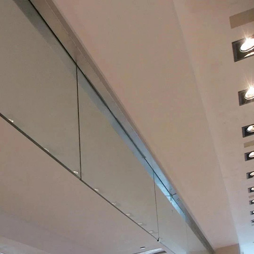 防煙擋煙垂壁是什么(圖1) 玻璃型材擋煙垂壁.jpg