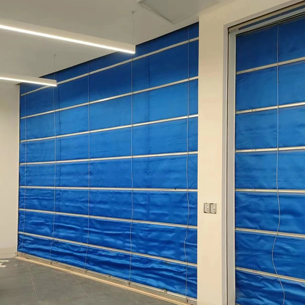 特級防火卷簾門特點(圖1) 特級無機布防火卷簾.jpg